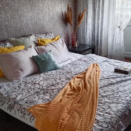 Трехкомнатные Апартаменты В 15 Микрорайоне С Видом На Каспийское Море И Возле Моря Aktau  Exteriör bild